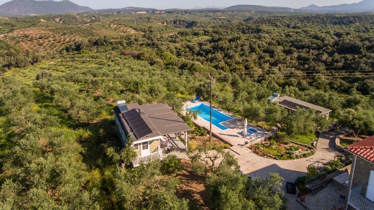 Hakuna Matata Holidays Wooden Lodge With Airco & Pool In Greek Olive Grove Methoni  Exteriér fotografie