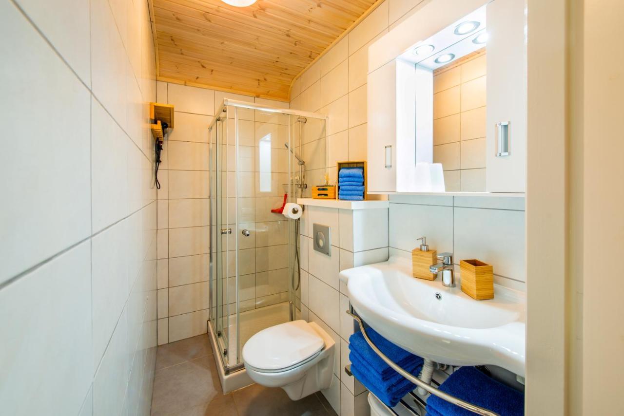Hakuna Matata Holidays Wooden Lodge With Airco & Pool In Greek Olive Grove Methoni  Exteriér fotografie